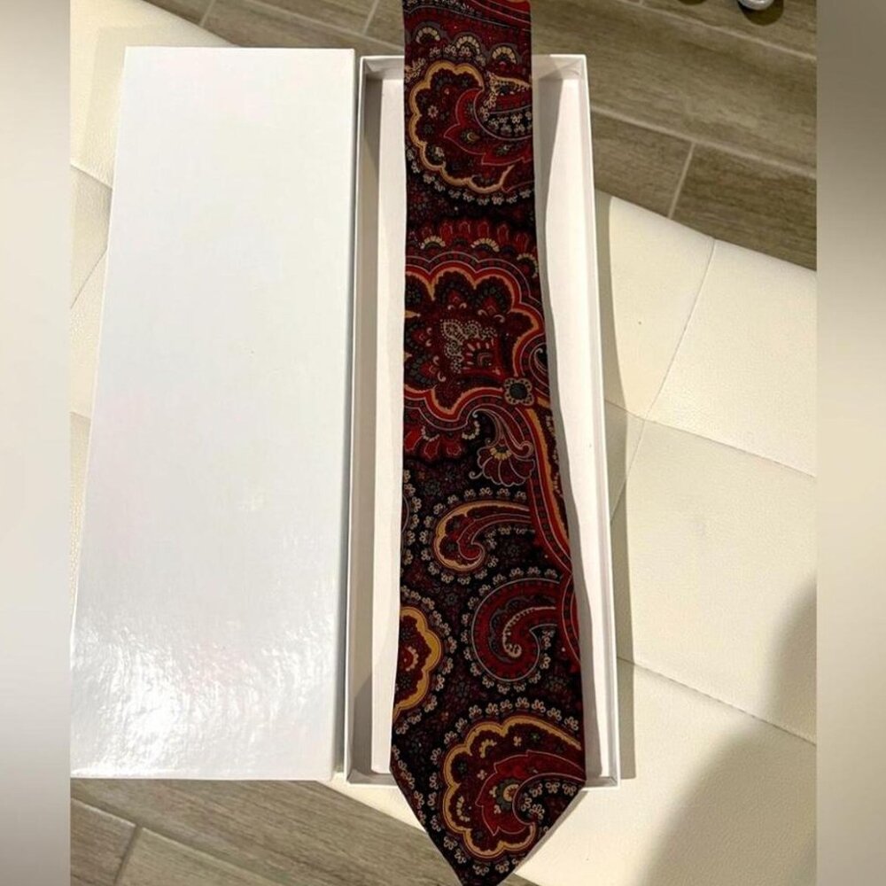 Burberry London Vintage Men's Tie All Silk Classic Nova Check Beige Red Designer